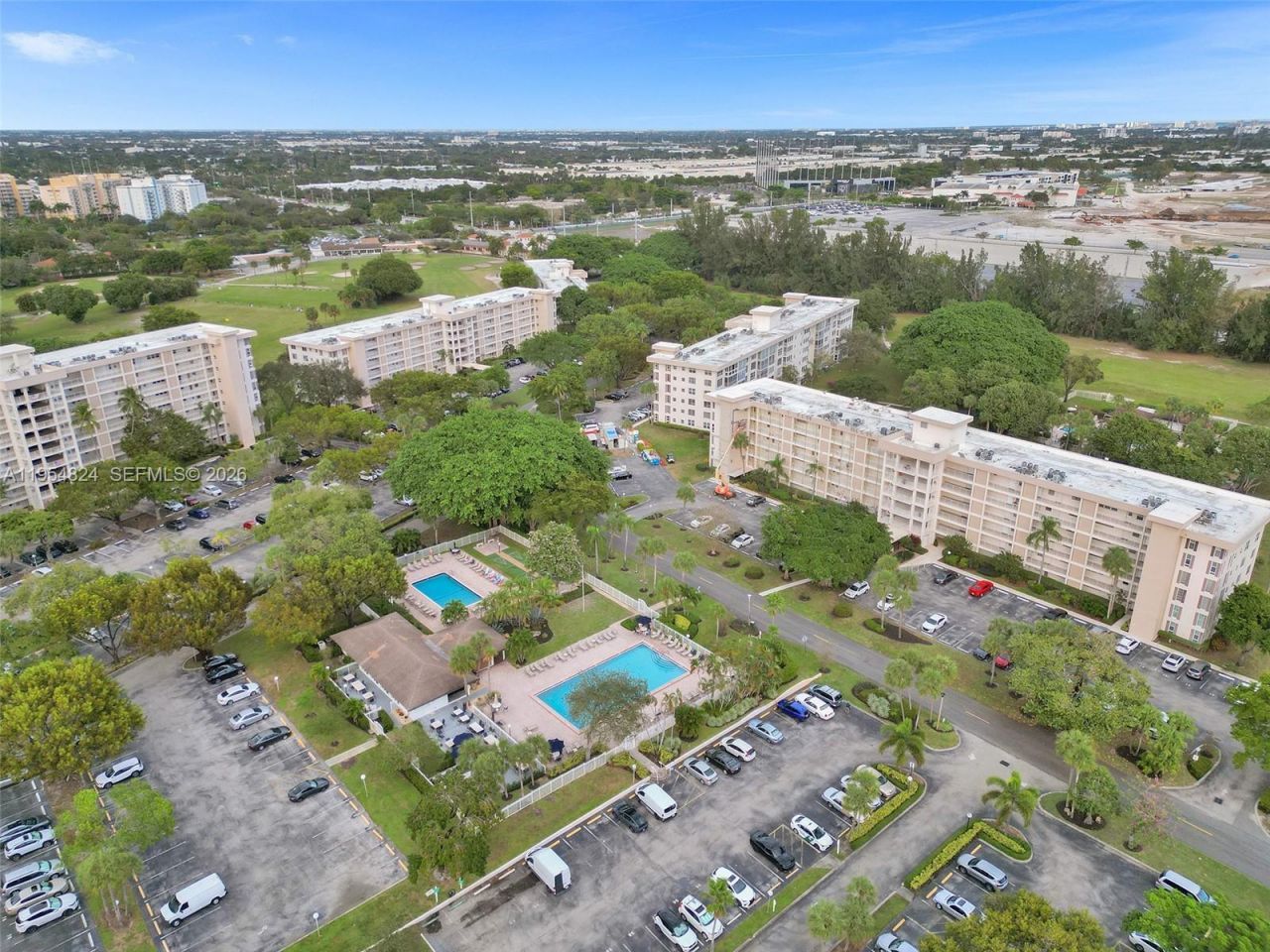 2651 S Course Dr, Unit 410, Pompano Beach, FL 33069 Photo