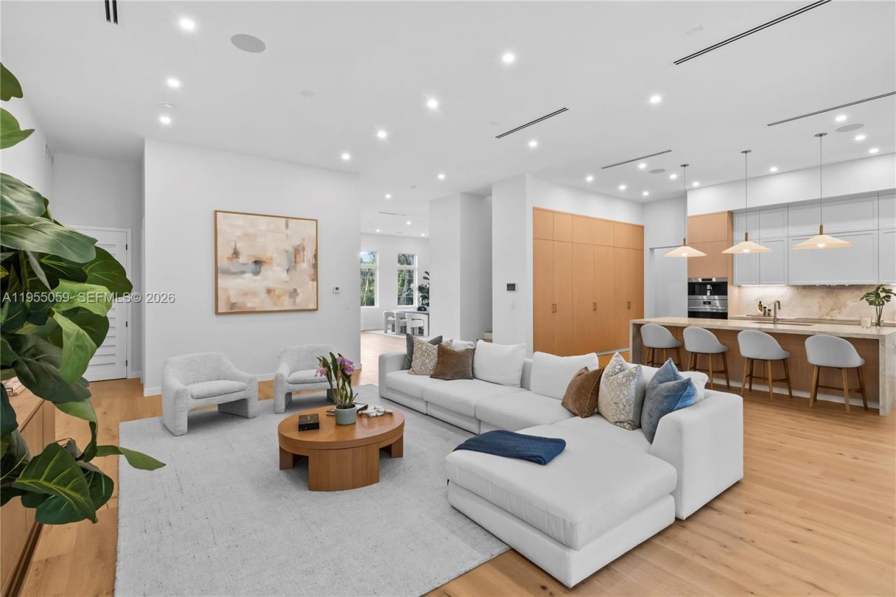 7605 SW 71st Ave, Miami, FL 33143 Photo