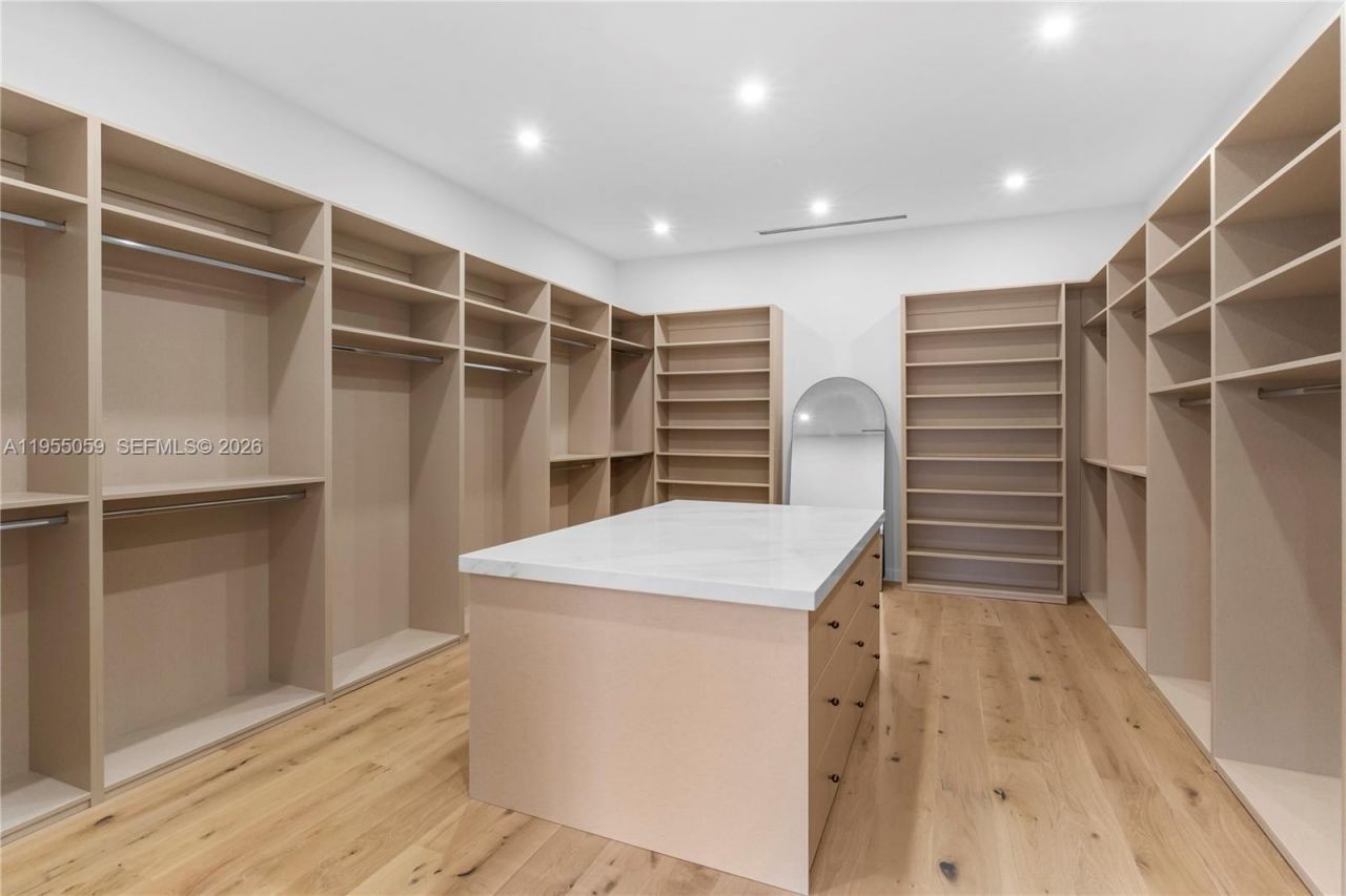 7605 SW 71st Ave, Miami, FL 33143 Photo