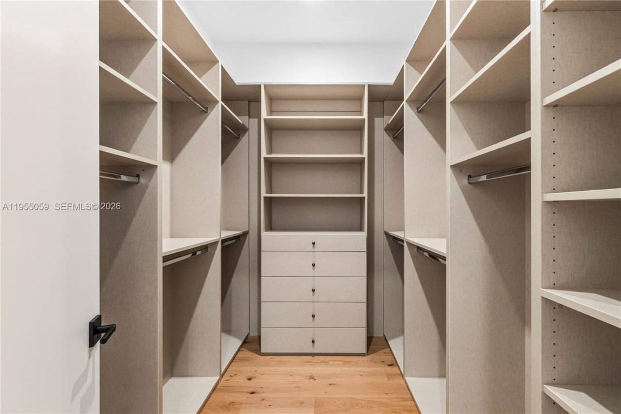 7605 SW 71st Ave, Miami, FL 33143 Photo