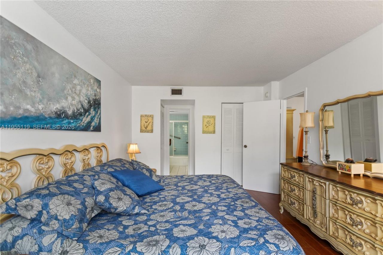 2998 NW 48th Ter , Unit 424, Lauderdale Lakes, FL 33313 Photo