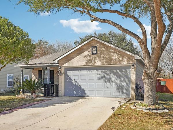 7835 Saddle Run, Selma, TX 78154