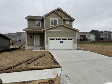 7813 N 116th Avenue, Omaha, NE 68142