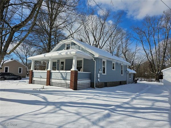 4977 Damon Avenue NW, Warren, OH 44483