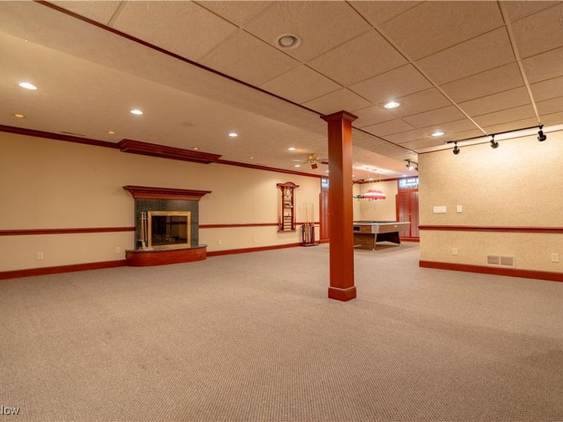 6182 Bertram Avenue NW, Canton, OH 44718 Photo 35