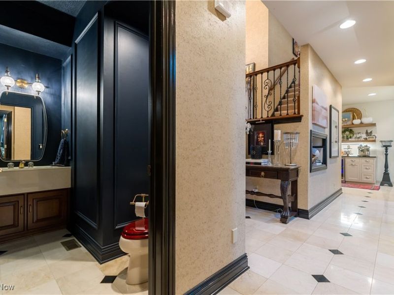 6182 Bertram Avenue NW, Canton, OH 44718 Photo 8