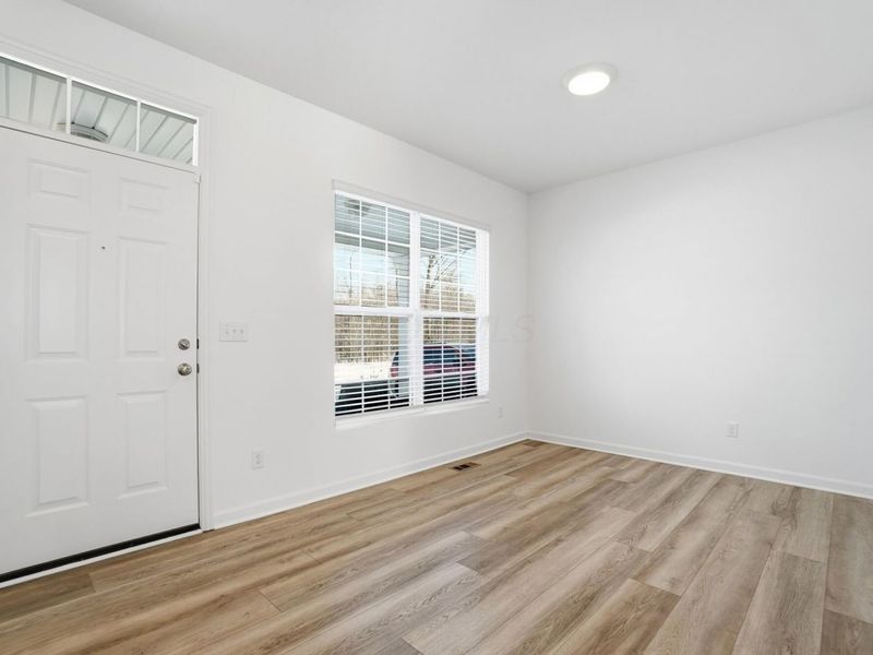 6245 Kemp Street, Westerville, OH 43081 Photo 3