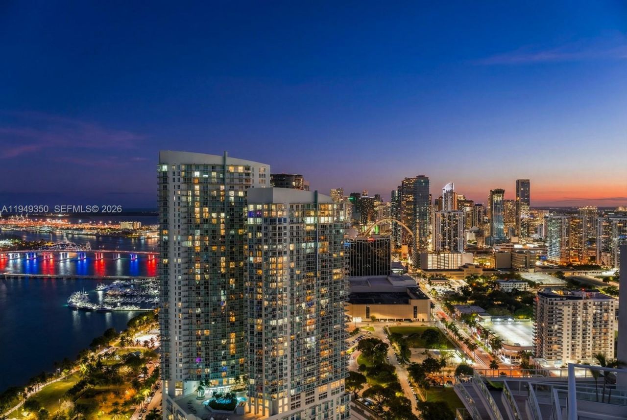 2020 N Bayshore Dr, Unit PH4302, Miami, FL 33137 Photo