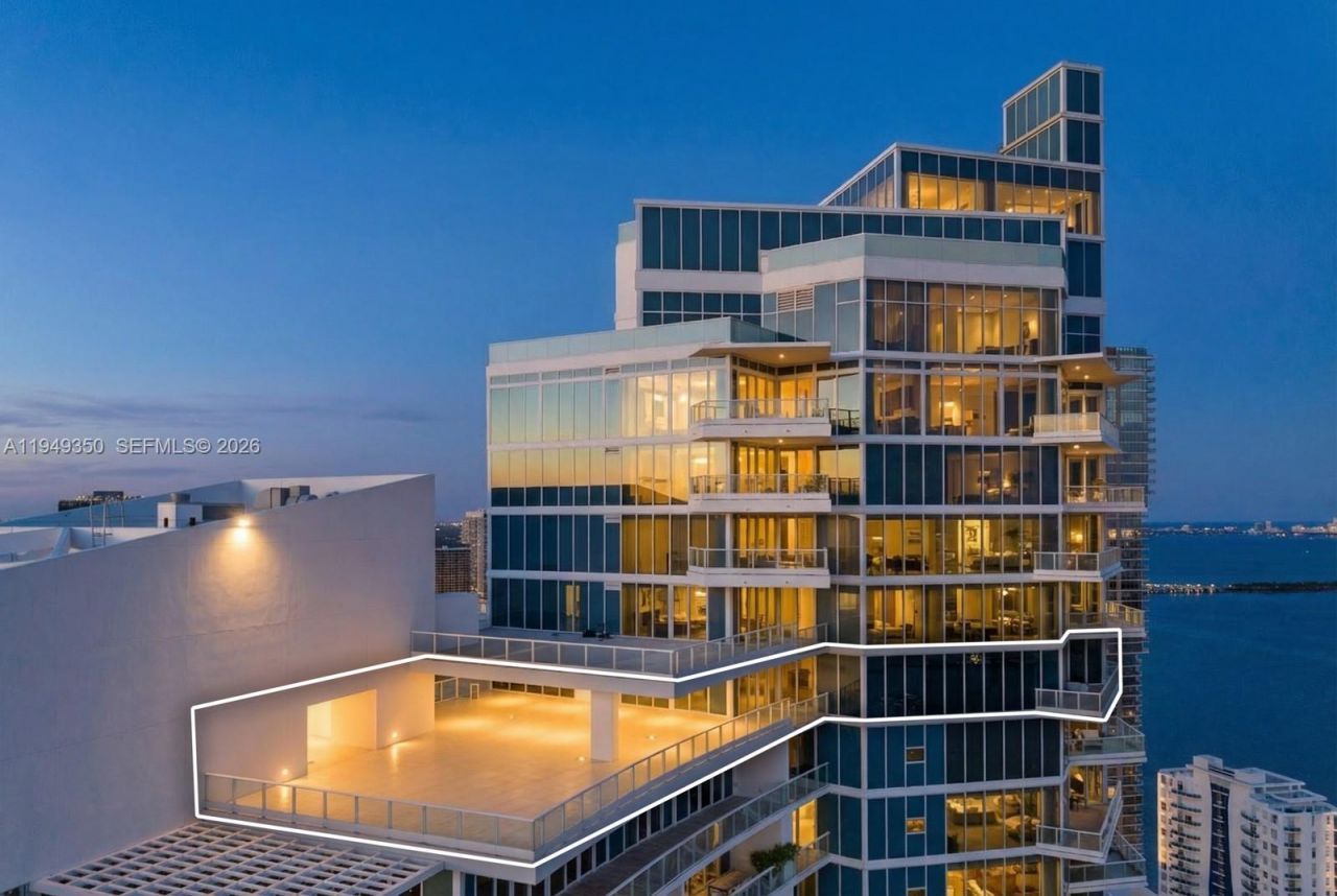 2020 N Bayshore Dr, Unit PH4302, Miami, FL 33137 Photo