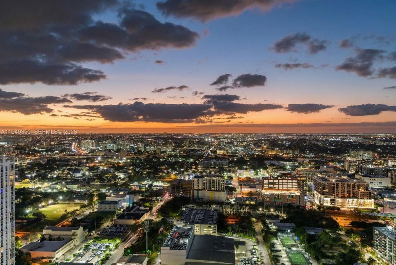 2020 N Bayshore Dr, Unit PH4302, Miami, FL 33137 Photo