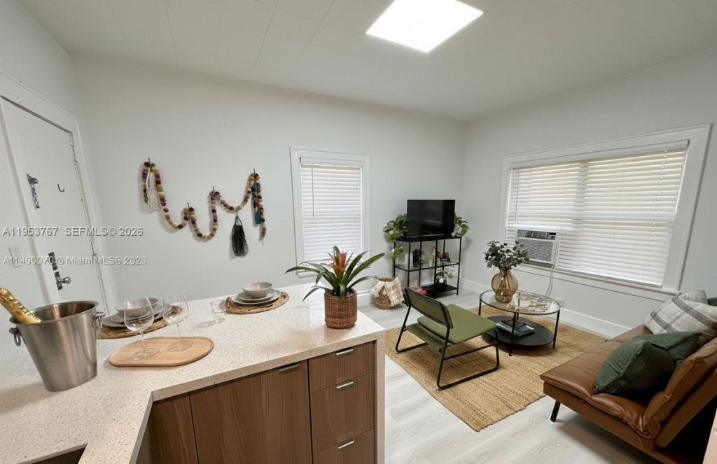 126 Mendoza Ave, Unit 2, Coral Gables, FL 33134 Photo