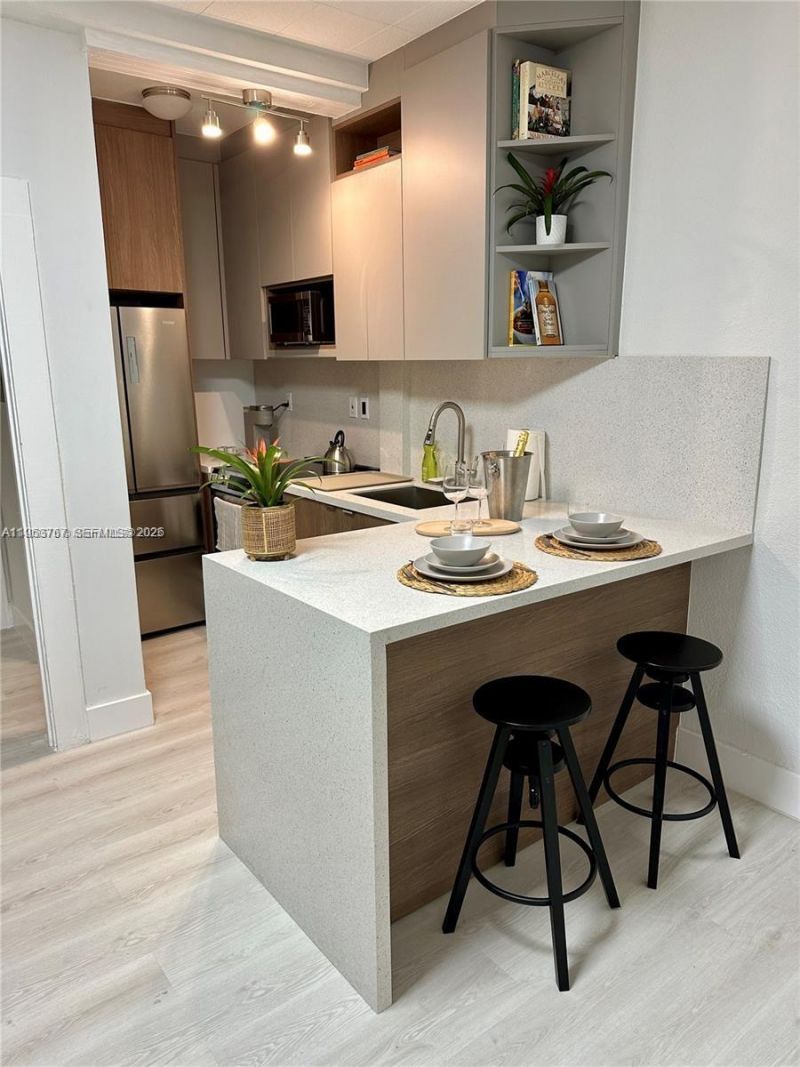 126 Mendoza Ave, Unit 2, Coral Gables, FL 33134 Photo