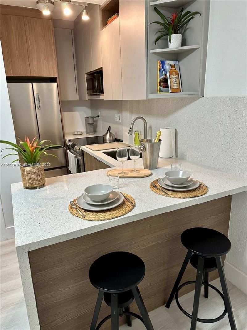 126 Mendoza Ave, Unit 2, Coral Gables, FL 33134 Photo