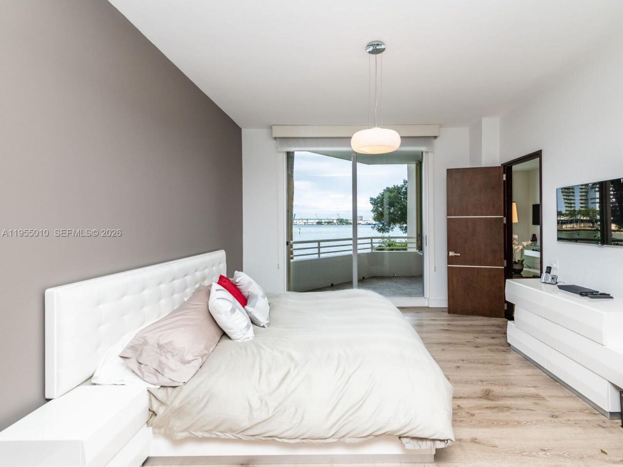 888 Brickell Key Dr, Unit 210, Miami, FL 33131 Photo