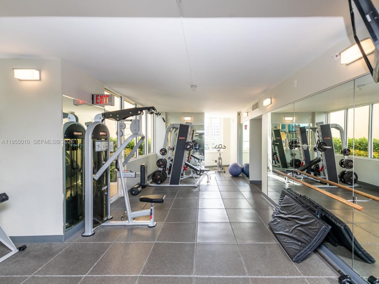 888 Brickell Key Dr, Unit 210, Miami, FL 33131 Photo