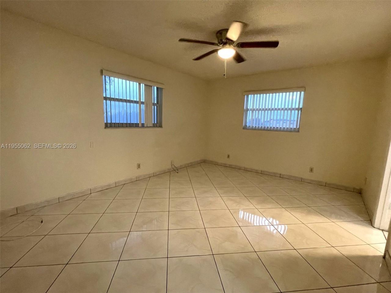 4191 NW 41st St , Unit 418, Lauderdale Lakes, FL 33319 Photo