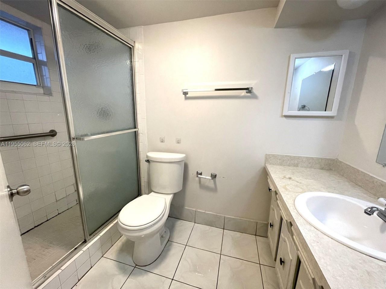 4191 NW 41st St , Unit 418, Lauderdale Lakes, FL 33319 Photo