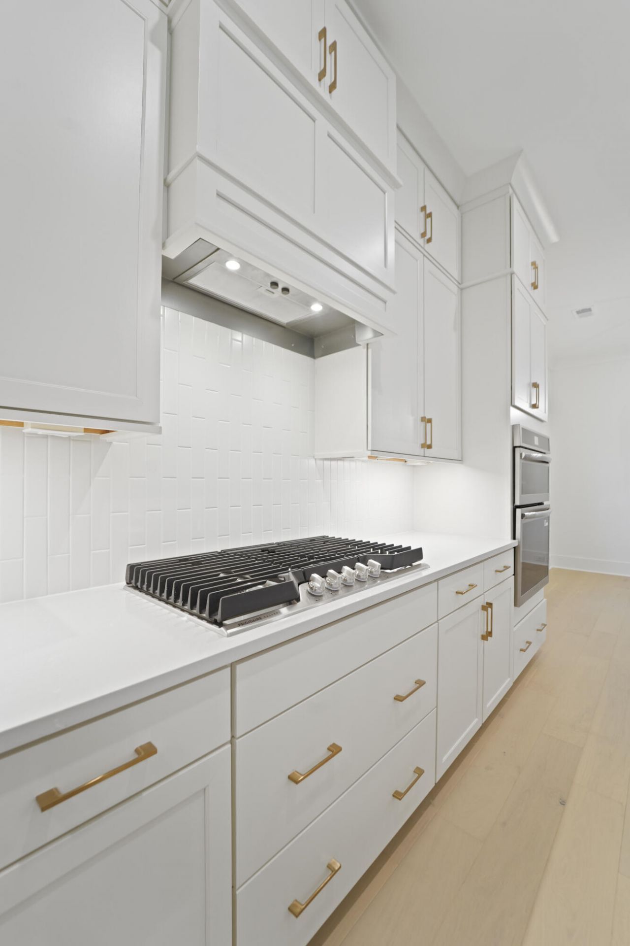 1864 Fruitwood Avenue Photo 22