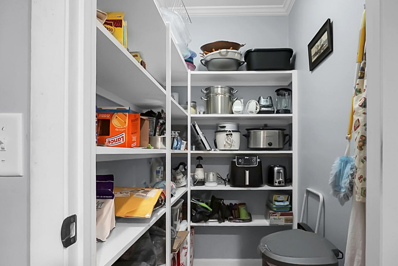 1256 Hillside Drive Photo 18