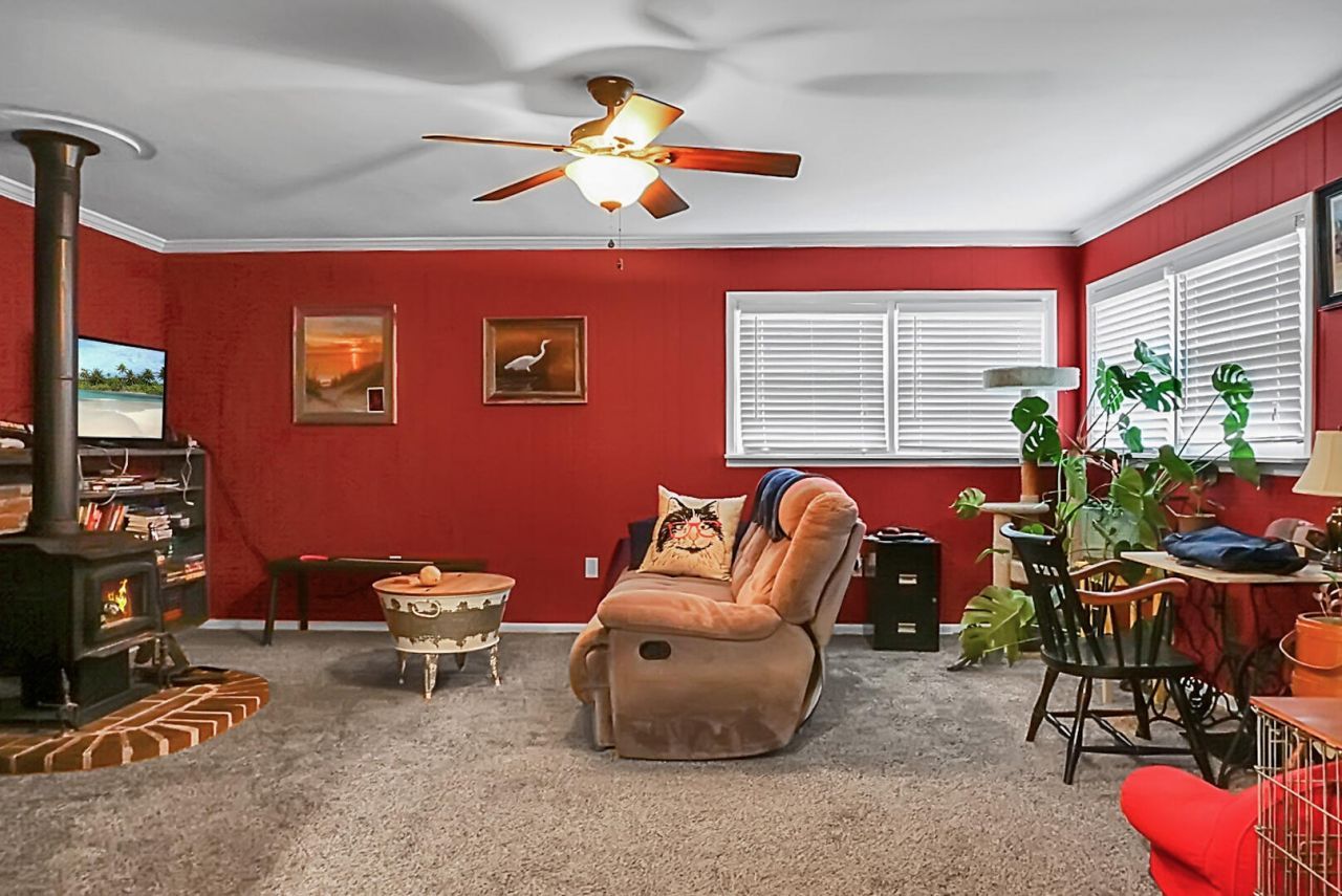 1256 Hillside Drive Photo 19