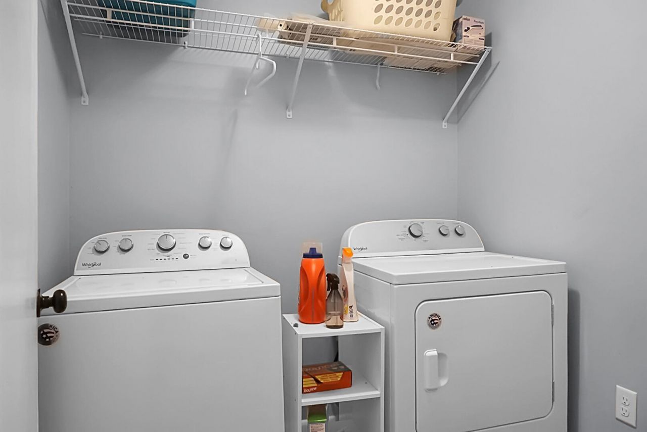 1256 Hillside Drive Photo 39