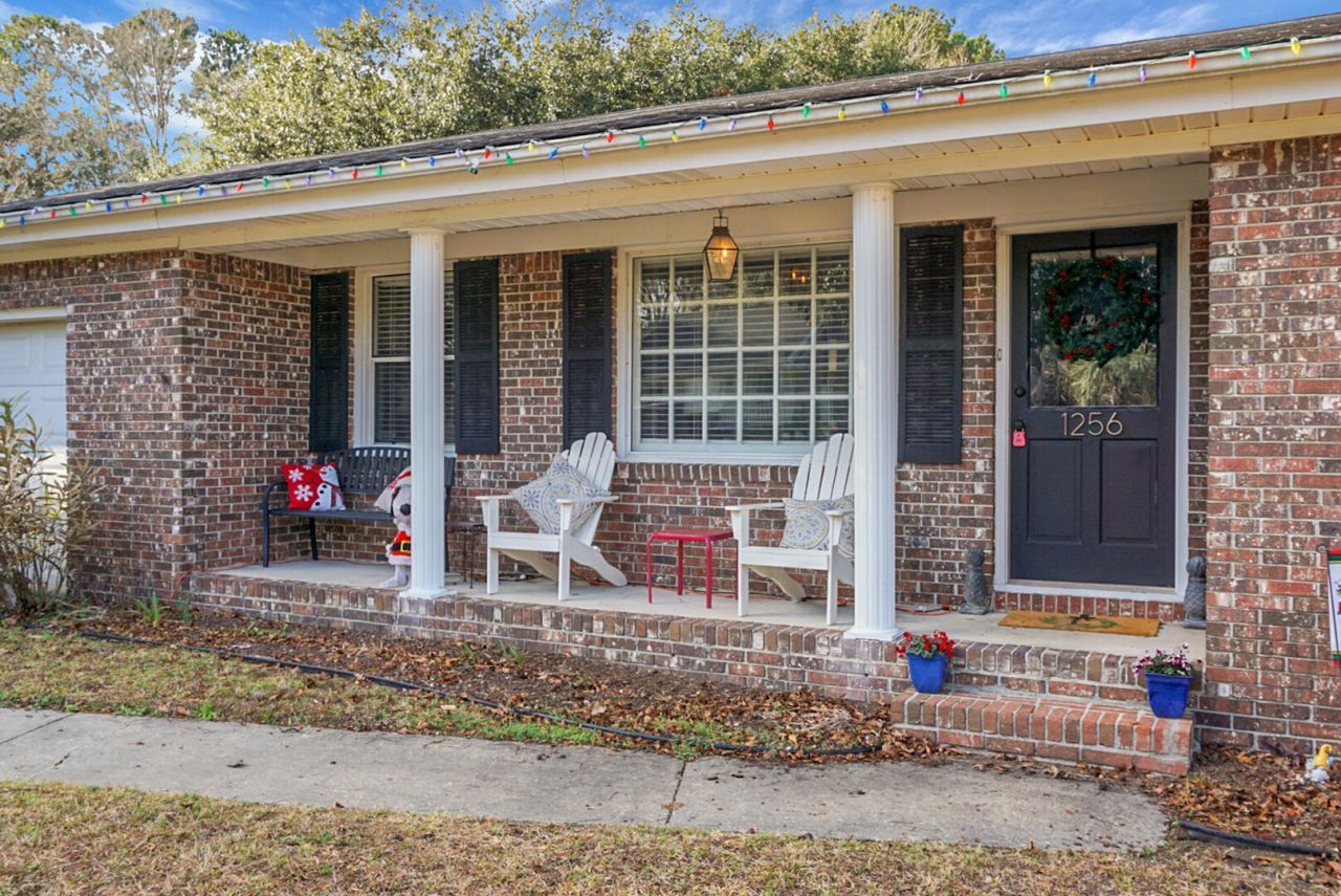 1256 Hillside Drive Photo 4