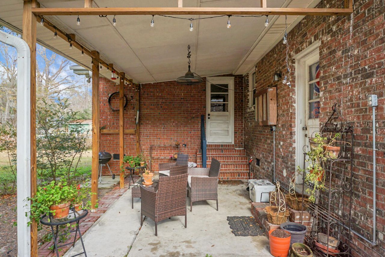 1256 Hillside Drive Photo 45