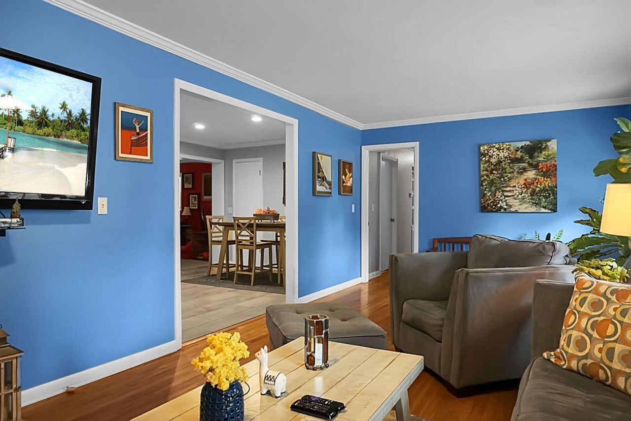 1256 Hillside Drive Photo 8