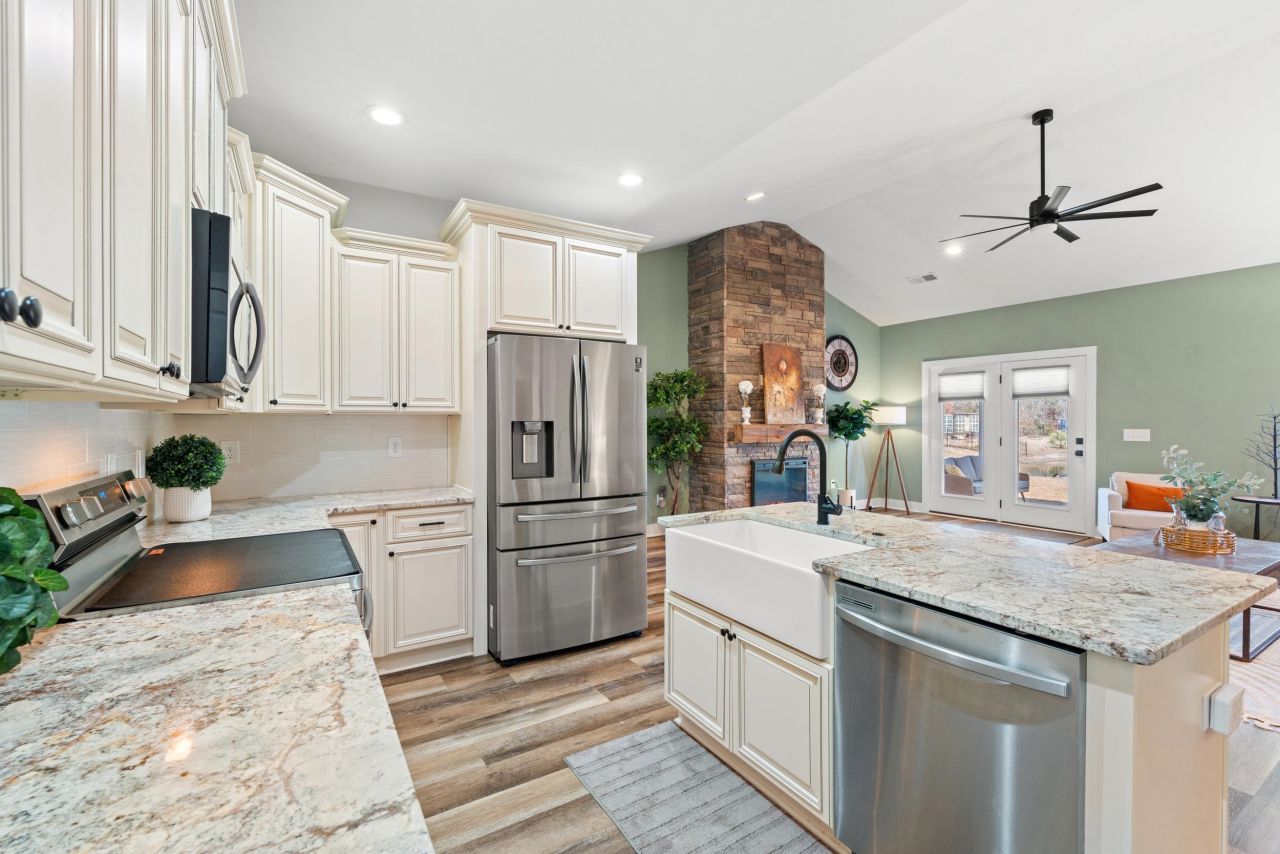 2505 Suzanne Dr. Photo 8