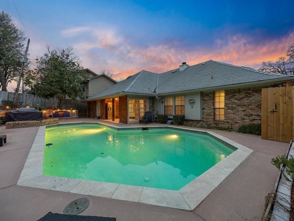 6606 Canalview Drive, Arlington, TX 76016
