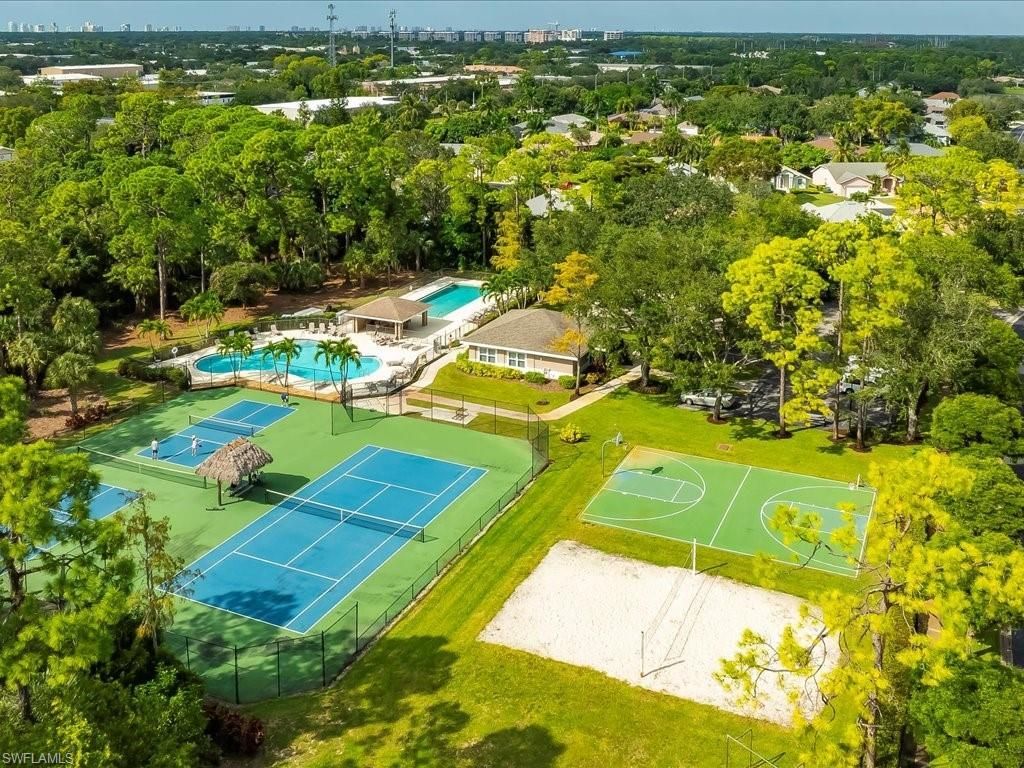1309 Briarwood Ct, Naples, FL 34104 Photo