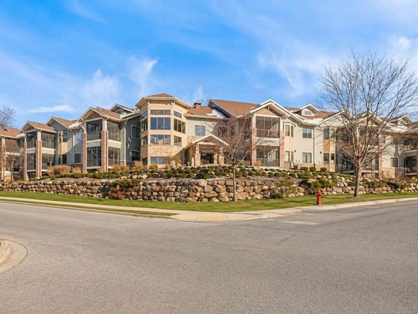 10 Glen Brook Way, Unit 109, Fitchburg, WI 53711