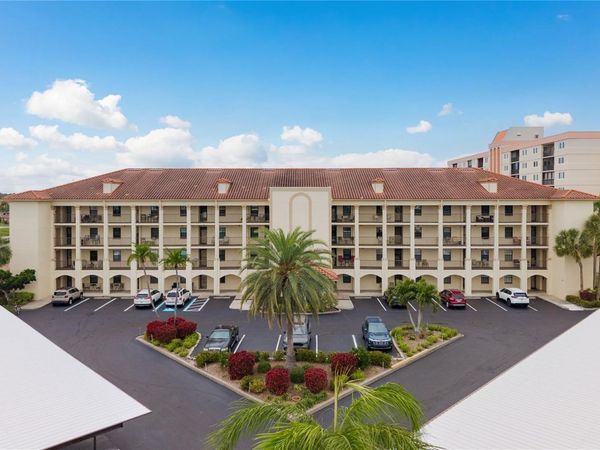 19029 US HIGHWAY 19 N, Unit 26-205, CLEARWATER, FL 33764