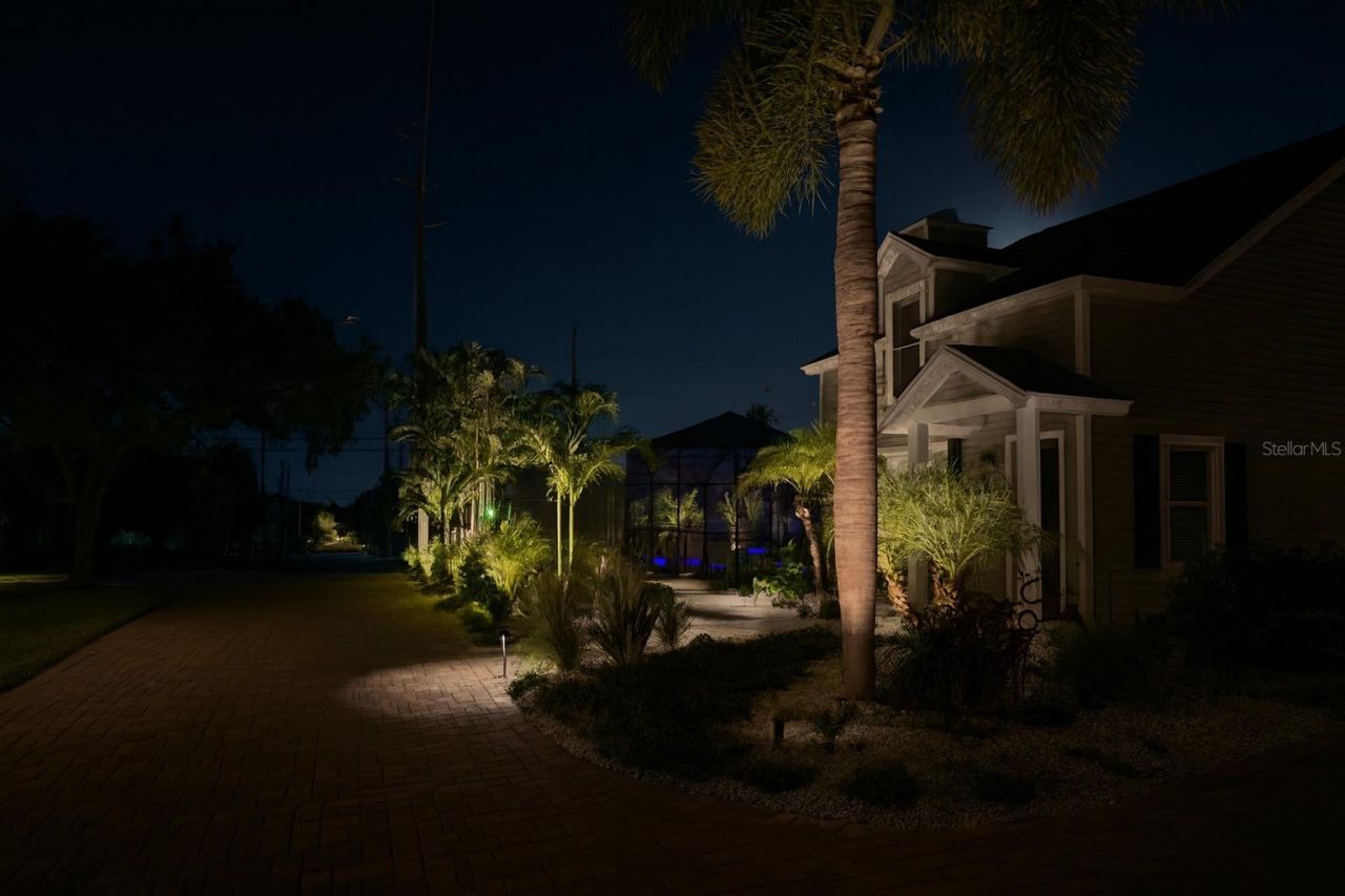 557 Florida Avenue, Palm Harbor, FL 34683 Photo