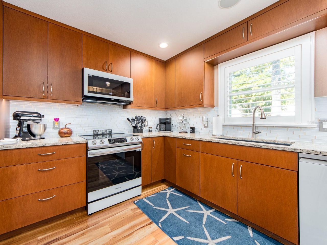 557 Florida Avenue, Palm Harbor, FL 34683 Photo