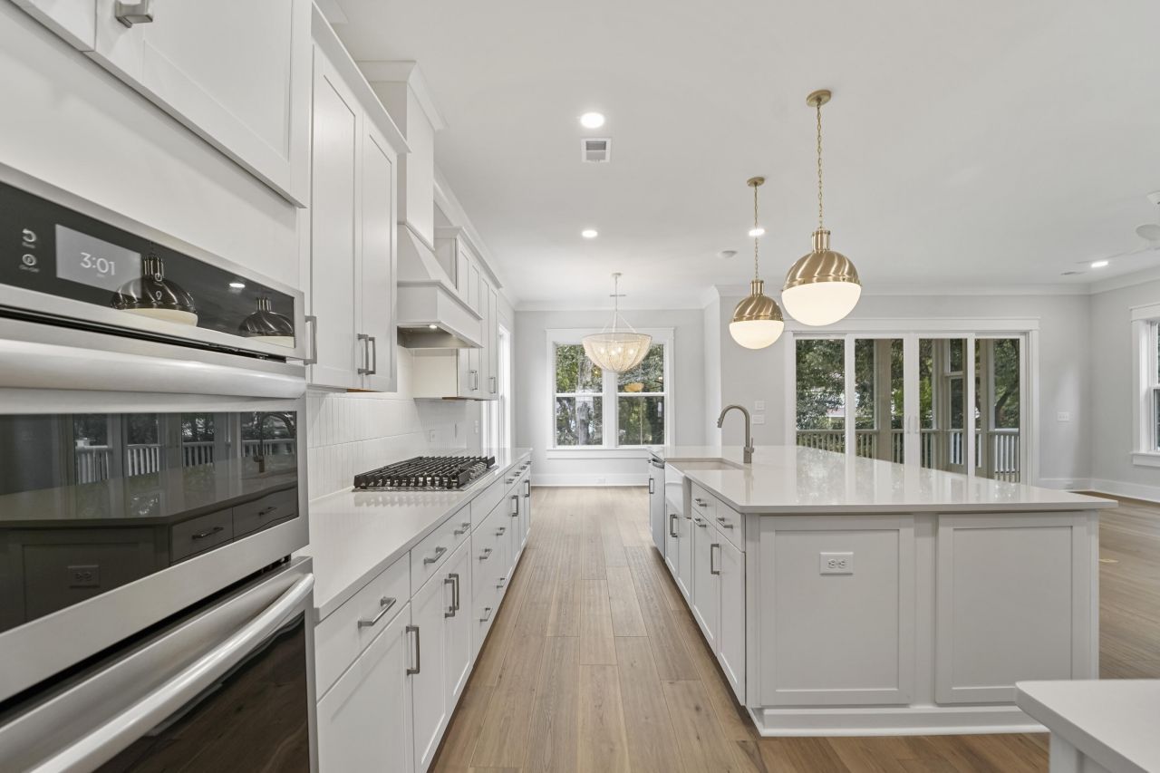 1892 Grover Drive Photo 14