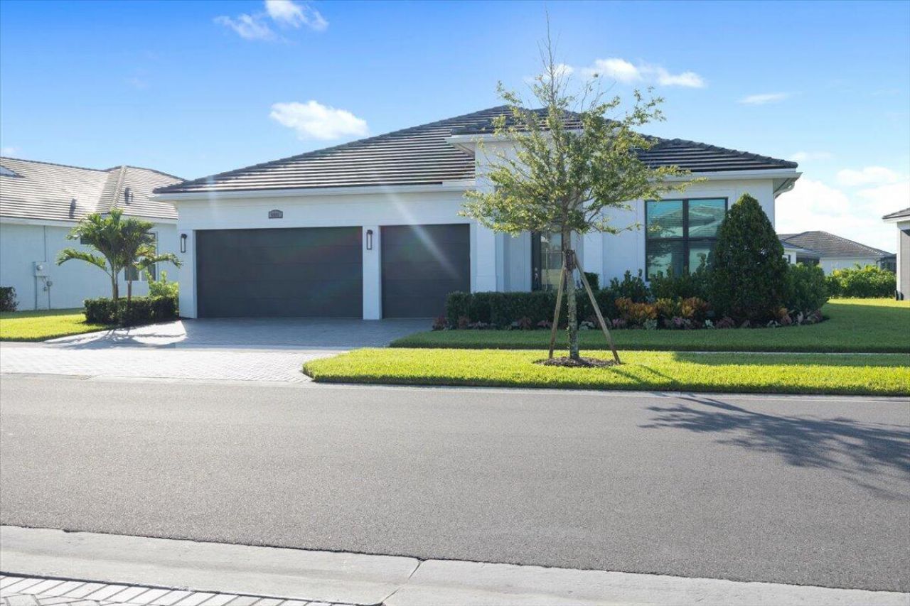 9091 SW Arco Way, Port Saint Lucie, FL 34987 Photo