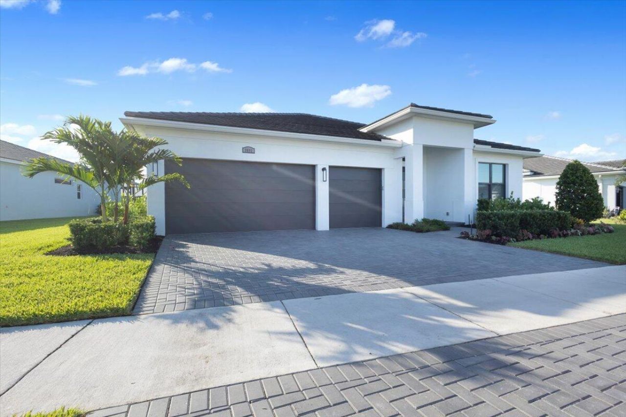 9091 SW Arco Way, Port Saint Lucie, FL 34987 Photo