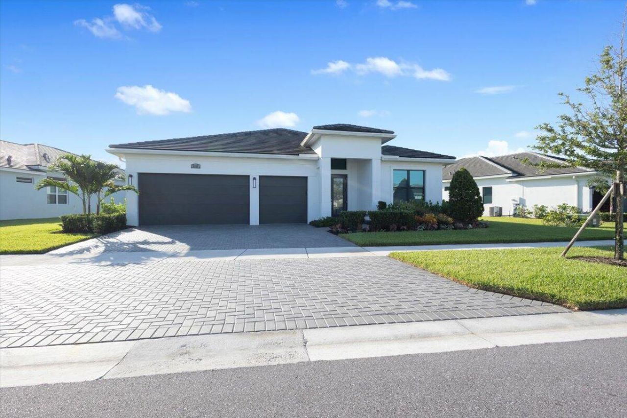 9091 SW Arco Way, Port Saint Lucie, FL 34987 Photo