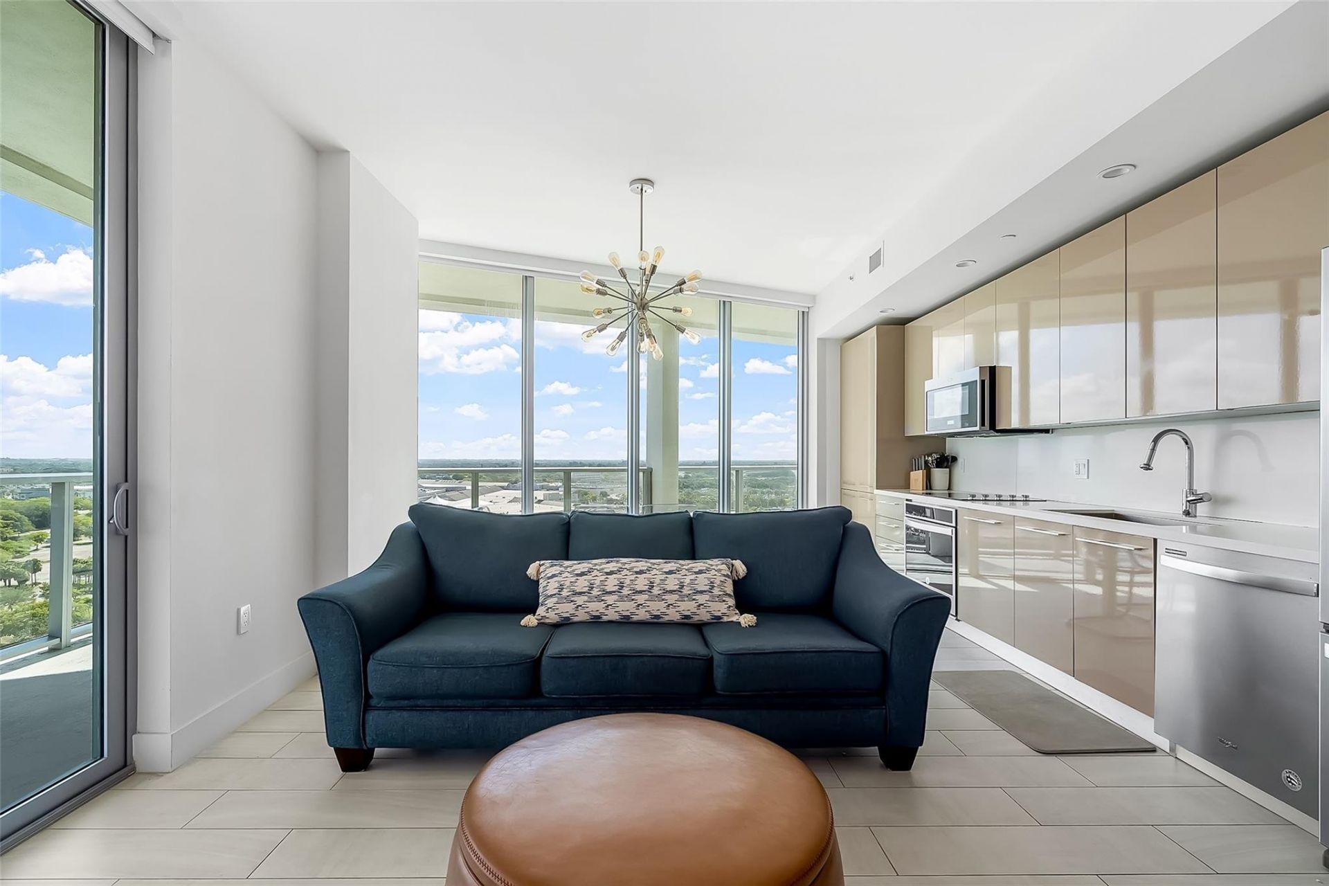 2000 Metropica Way, Unit 1410, Sunrise, FL 33323 Photo