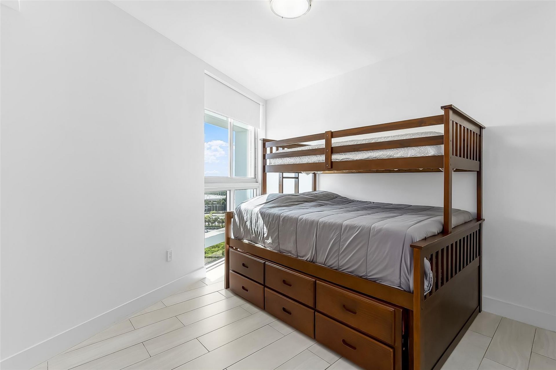 2000 Metropica Way, Unit 1410, Sunrise, FL 33323 Photo