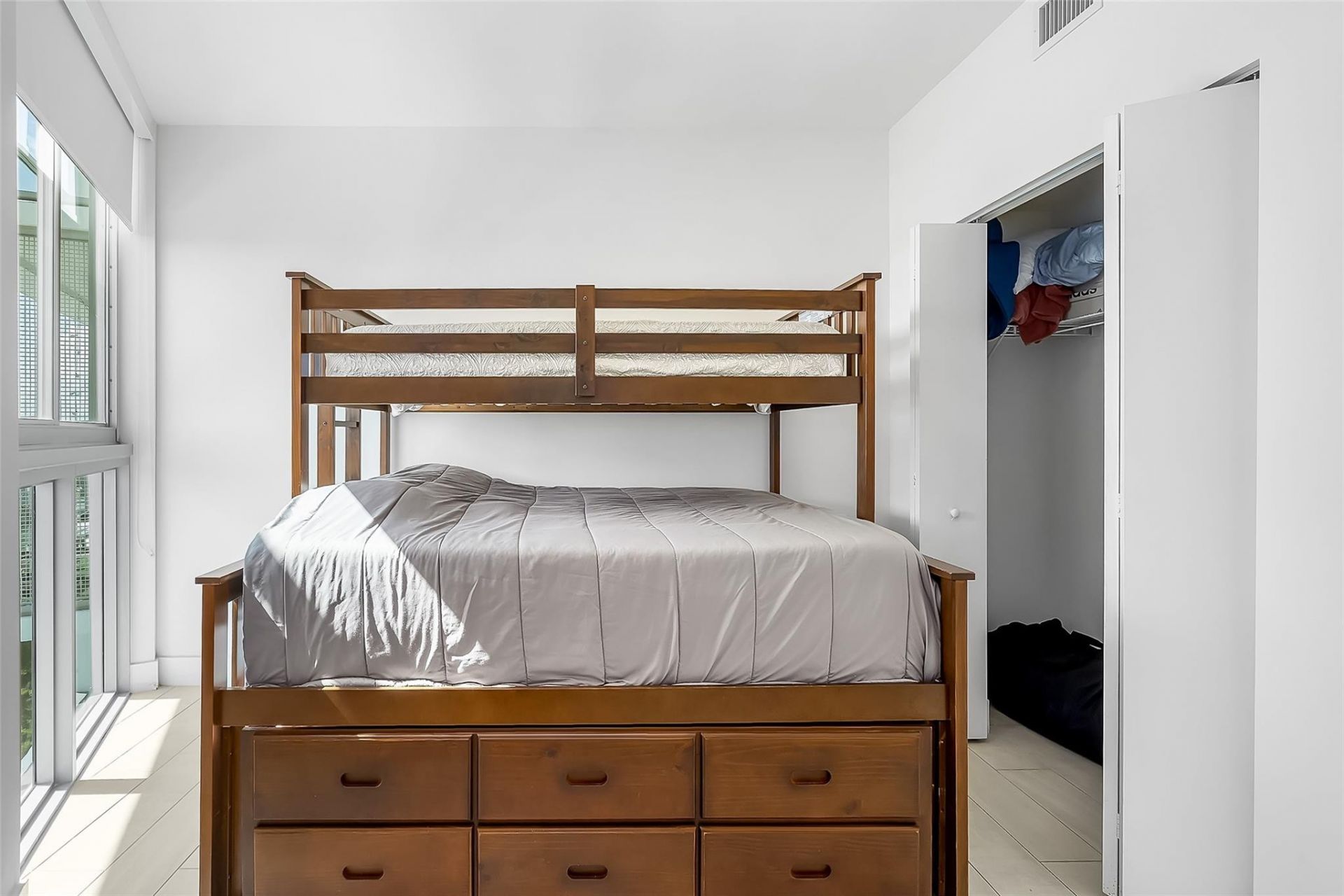 2000 Metropica Way, Unit 1410, Sunrise, FL 33323 Photo