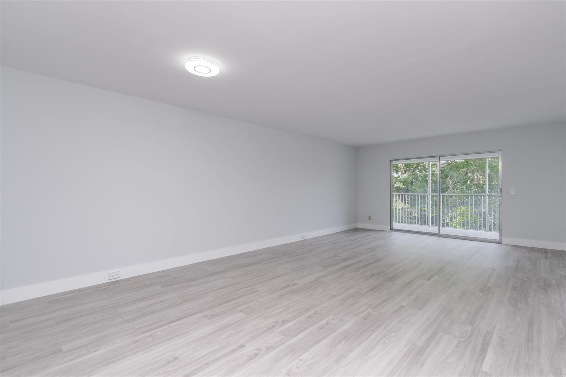 12600 SW 5th Court, Unit 408L, Pembroke Pines, FL 33027 Photo