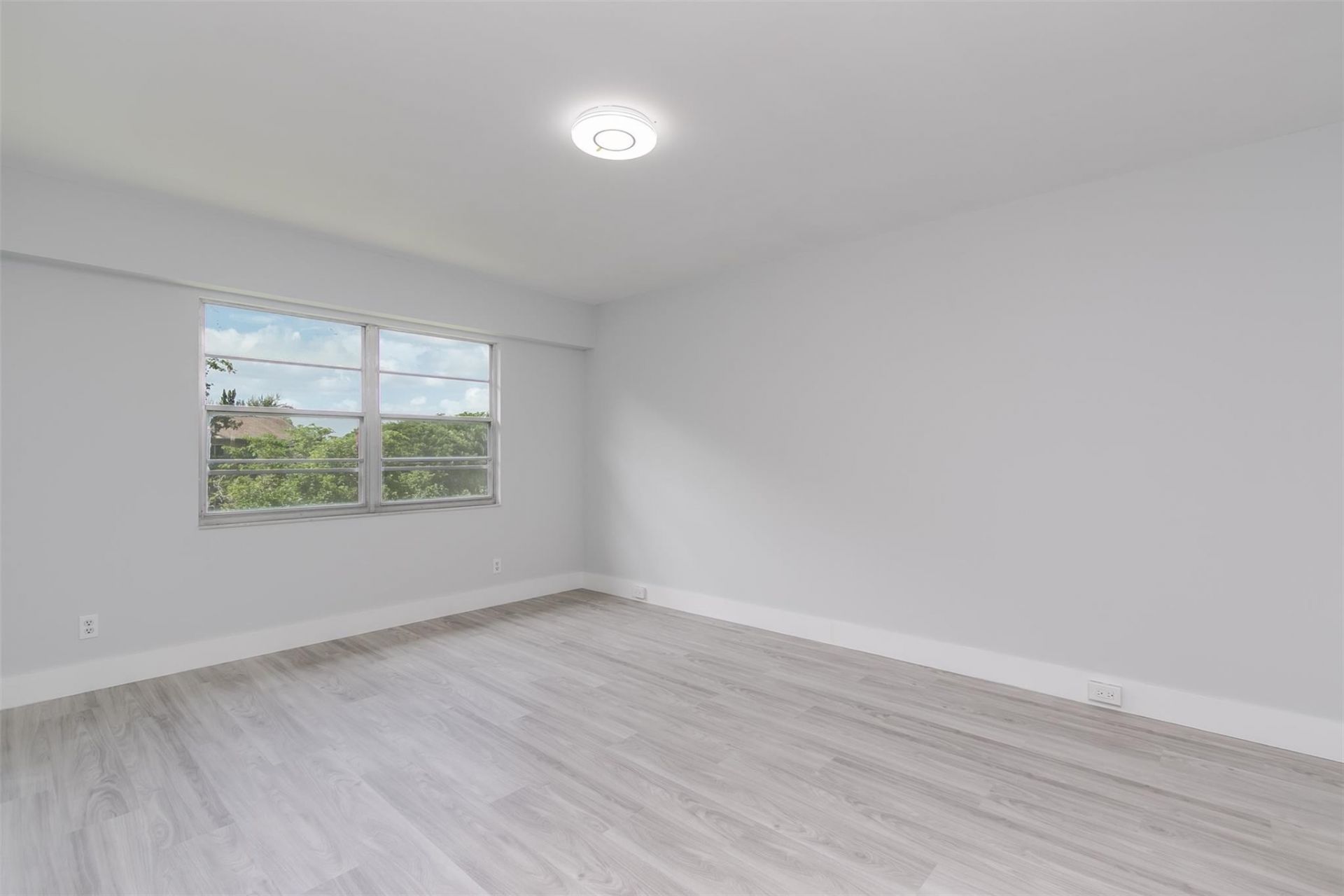 12600 SW 5th Court, Unit 408L, Pembroke Pines, FL 33027 Photo