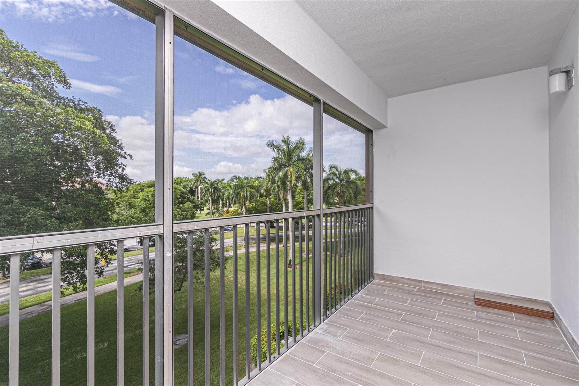 12600 SW 5th Court, Unit 408L, Pembroke Pines, FL 33027 Photo