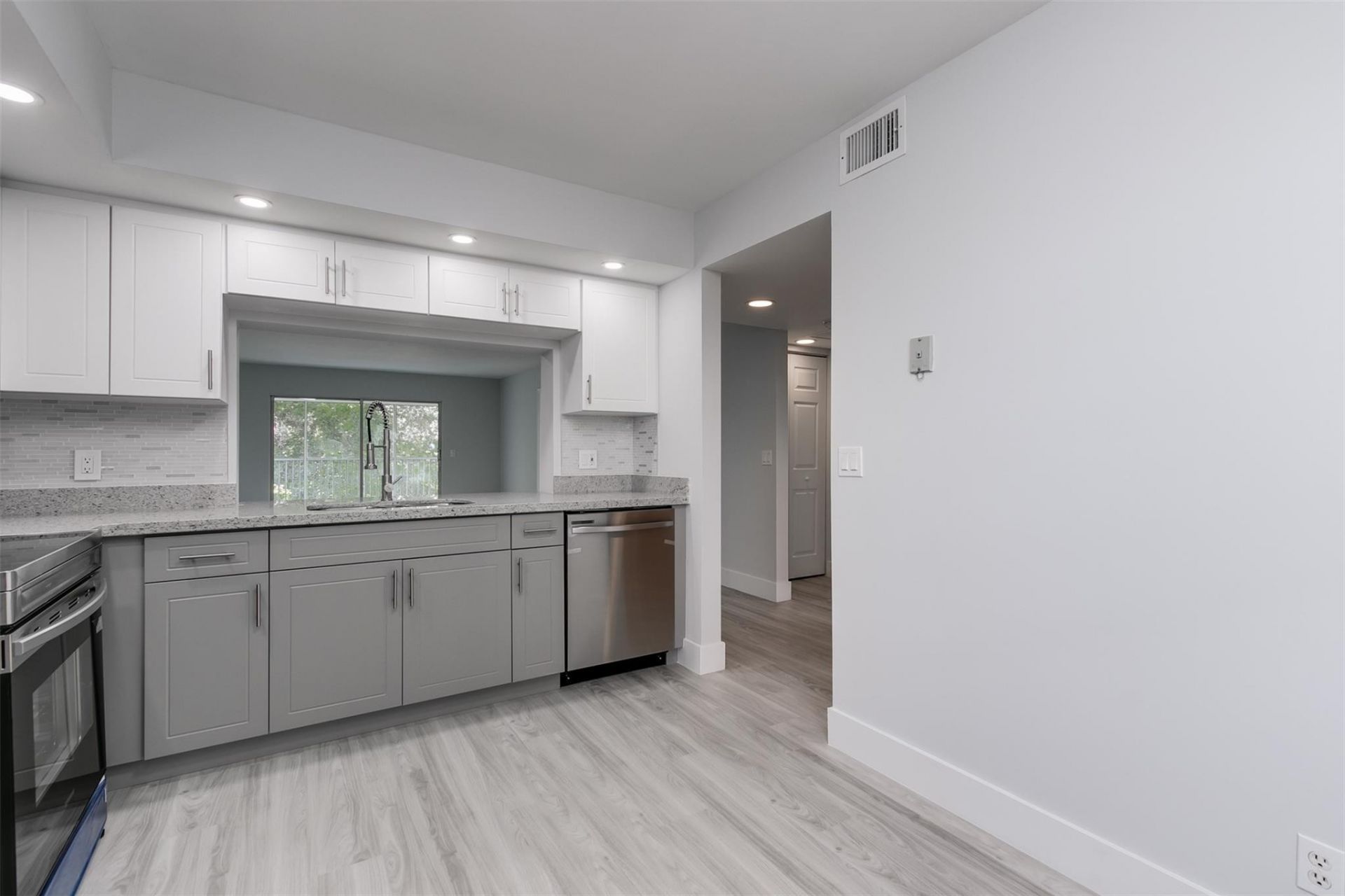 12600 SW 5th Court, Unit 408L, Pembroke Pines, FL 33027 Photo