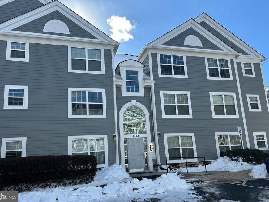 104 Kendrick Place, Unit 18, Gaithersburg, MD 20878 Main Photo