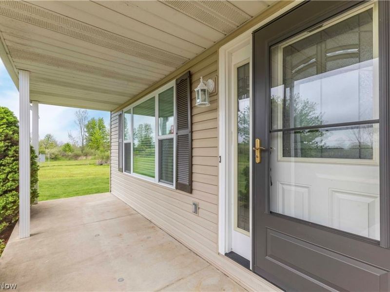 704 Black Bear Run, Lagrange, OH 44050 Photo 3