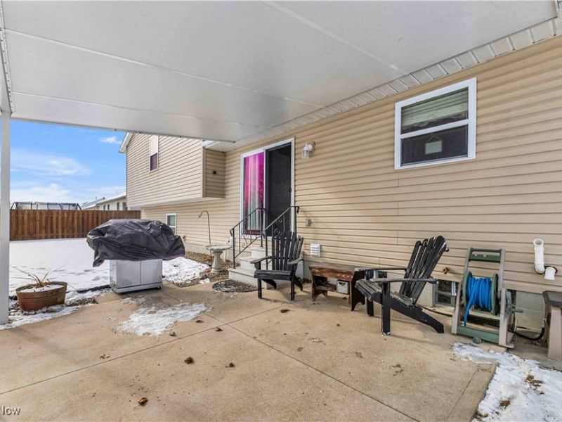 704 Black Bear Run, Lagrange, OH 44050 Photo 7