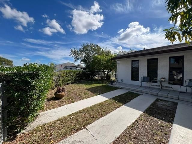 13002 SW 48th St, Miami, FL 33175 Photo